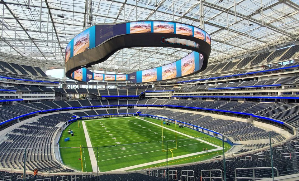 Stadium & Stuido