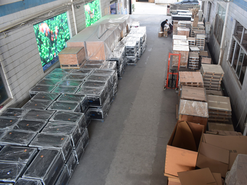The exterior of the transparent screen production workshop
